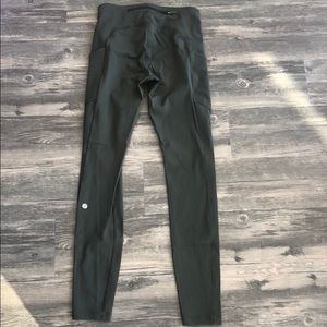 Lululemon olive green high-rise tight 28” leggings